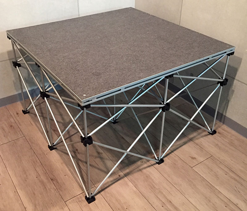 Intellistage Portable Stage (H 60cm) Intellistage Portable Stage (H 60cm)